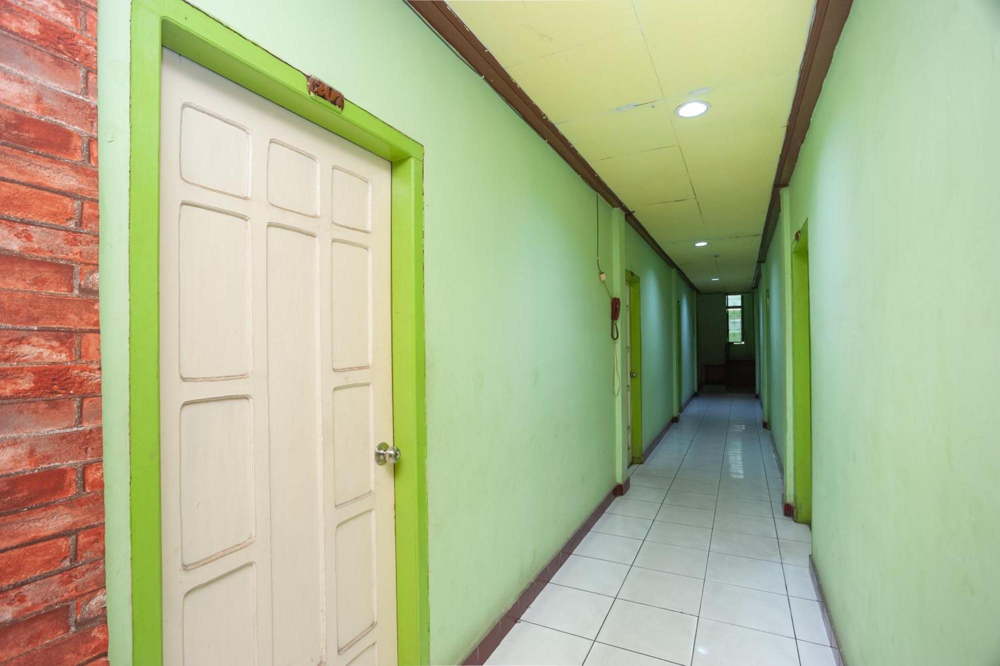 Reddoorz Syariah At Hotel Matahari 2 Jambi Exterior foto