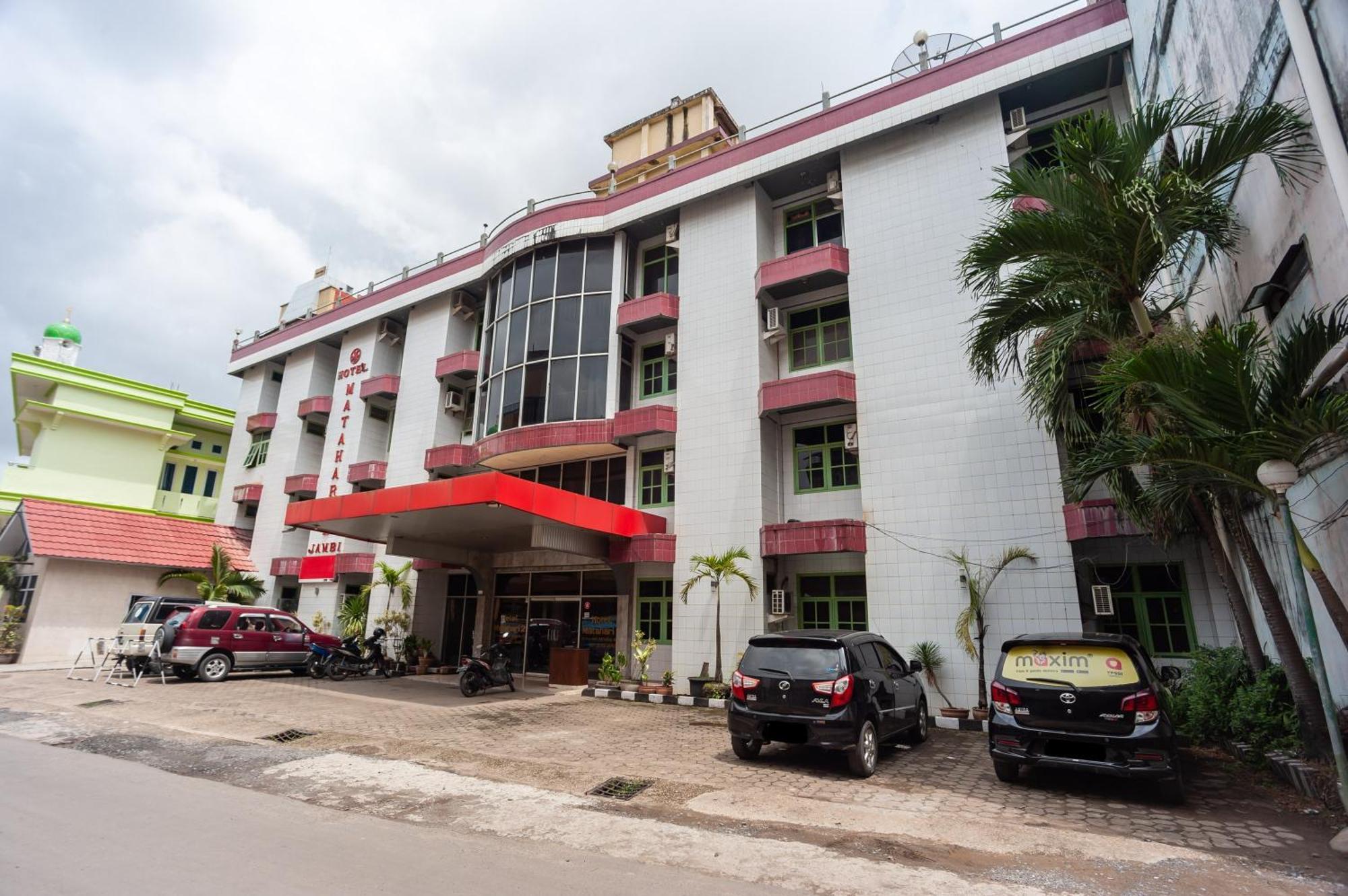 Reddoorz Syariah At Hotel Matahari 2 Jambi Exterior foto