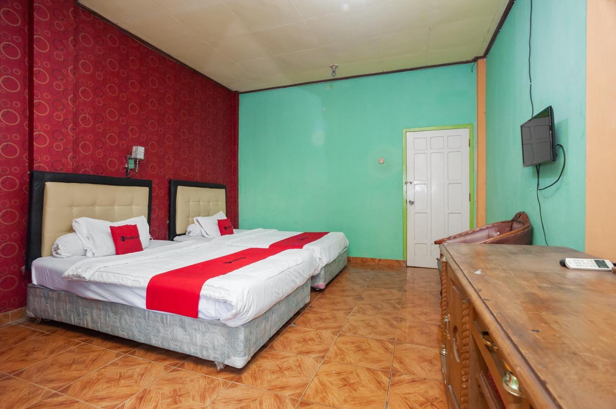 Reddoorz Syariah At Hotel Matahari 2 Jambi Exterior foto